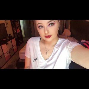 Meet your Posher, Brianna